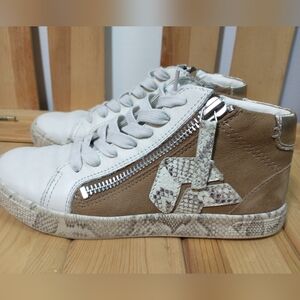 Dolce Vita Zonya high top sneaker with snake skin detail, double zipper size 6.5